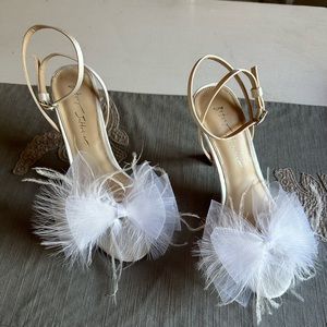 Betsey Johnson - Lylla Ivory Satin Bow Feather Heel